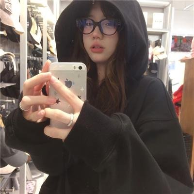 黄阿丽:单身女士